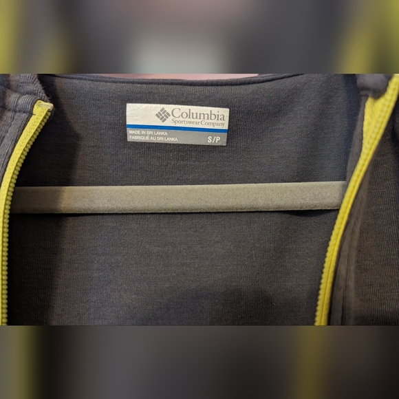 Columbia Full Zip up hoodie. Men's Small. - Picture 4 of 6